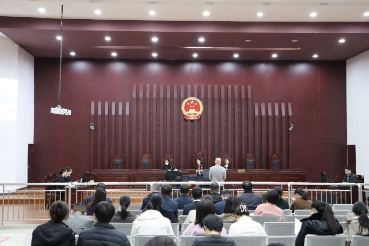 出庭公诉能力建设专项 | 层层剥茧，递进讯问！公诉人当庭揭穿“经济纠纷”谎言